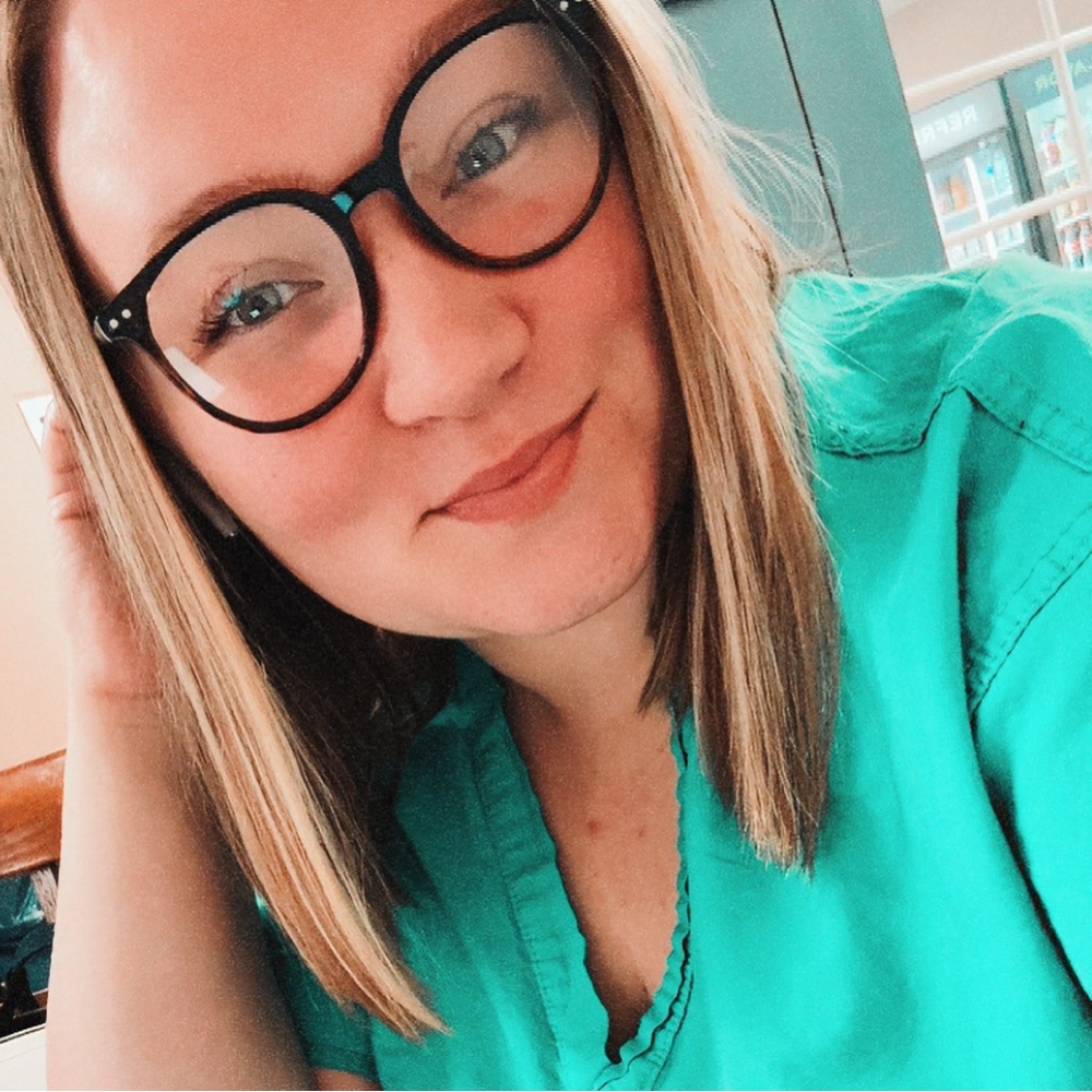 Meet your Posher, Destinee